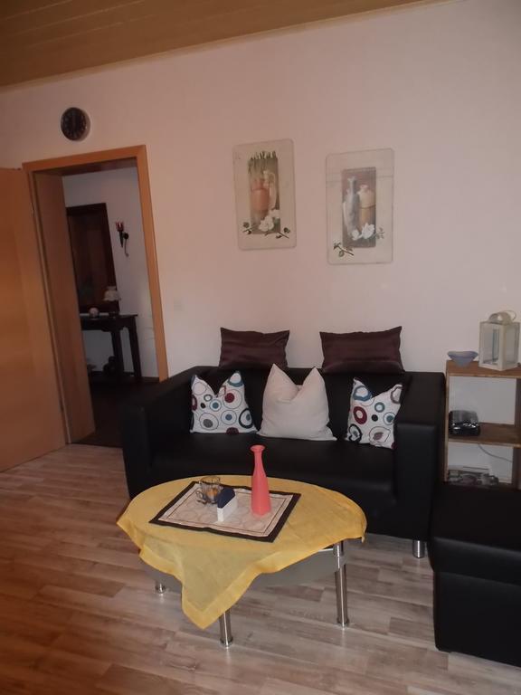 Ferienwohnung Schmitz Anschau Стая снимка